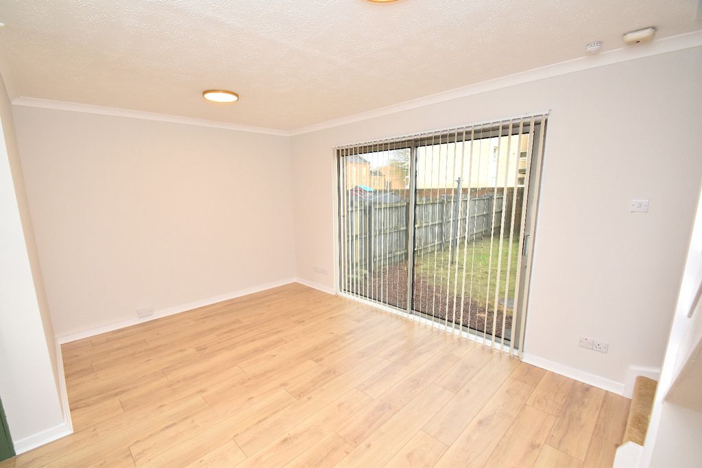 Property photo 2 of 17 4713453