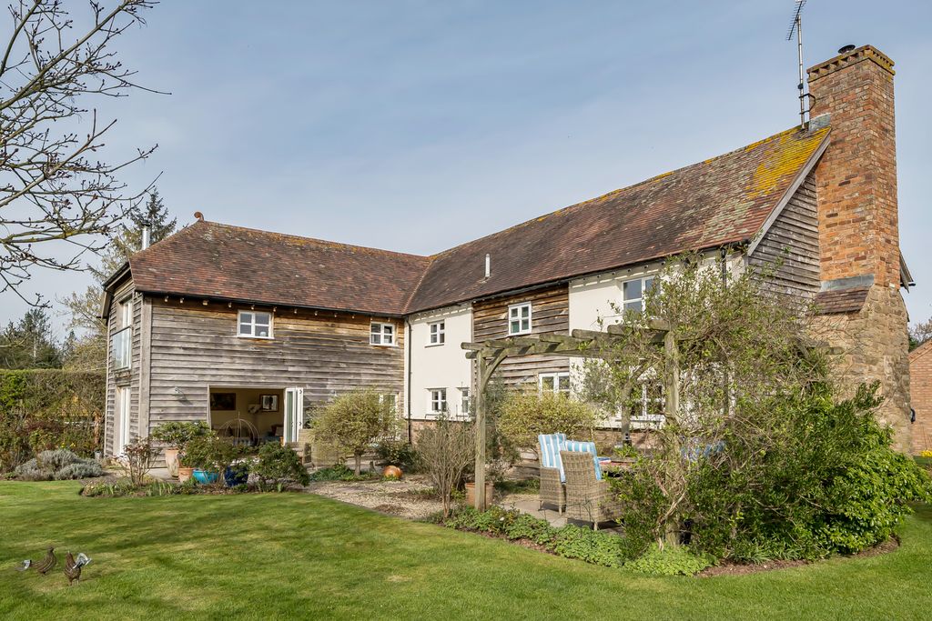 Property photo 3 of 26 1431692-16-69Bd79d81Ec05