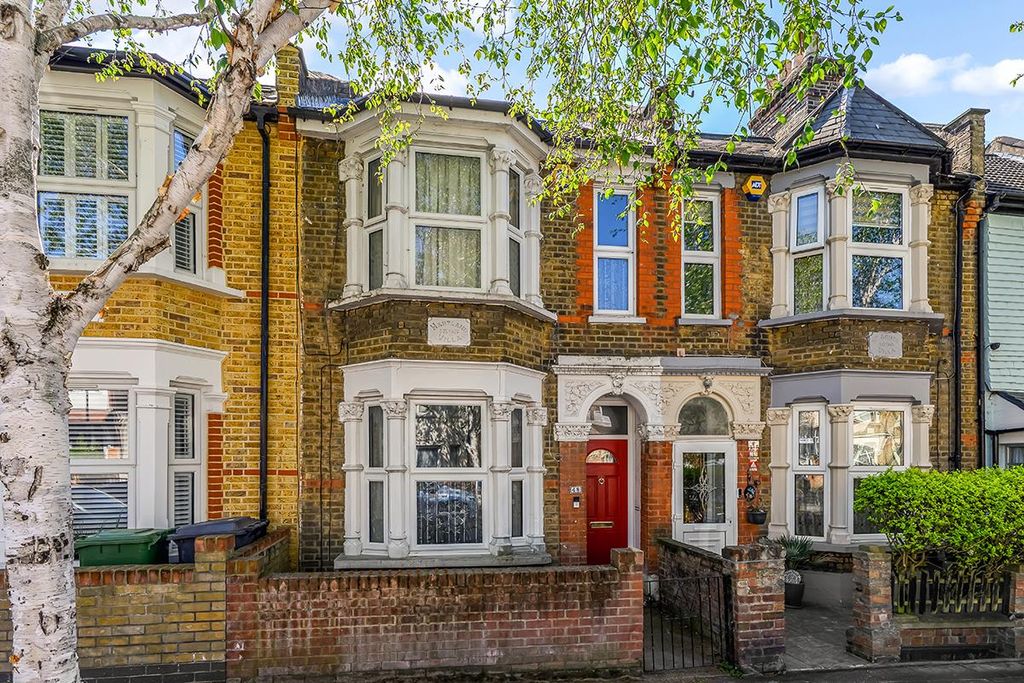 Property photo 1 of 17