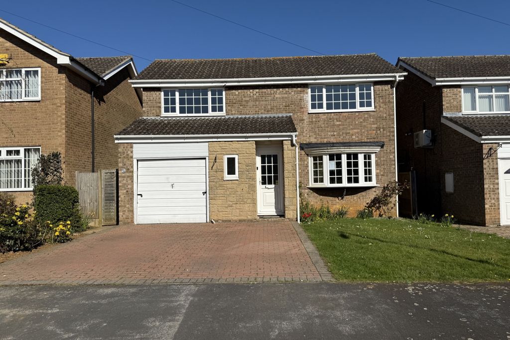 Property photo 1 of 11 Image00001