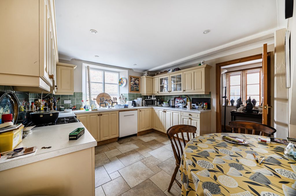 Property photo 3 of 20 1469881-20-6A22Ab...