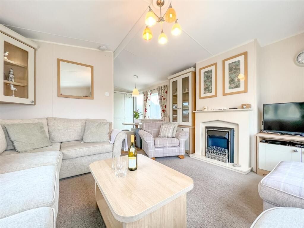 Property photo 2 of 20 4837801