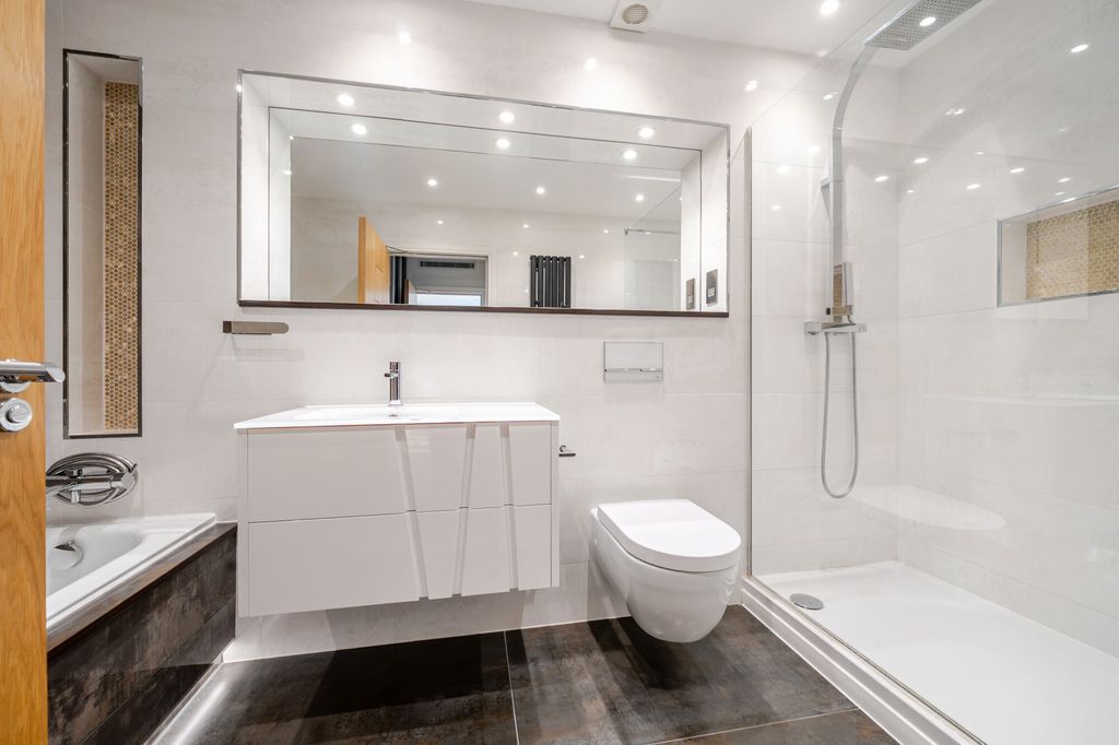 Additional image 7 of 2 bed flat for saleGranville Road, Sevenoaks TN13