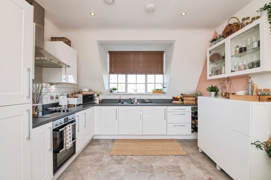 Property photo 3 of 20