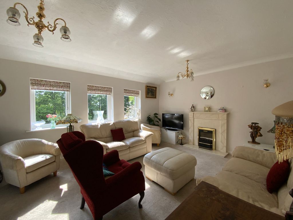 Property photo 3 of 9