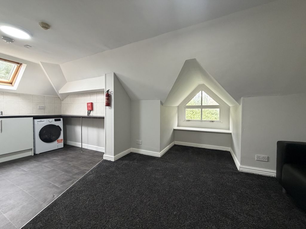 Property photo 3 of 6 Img_1458