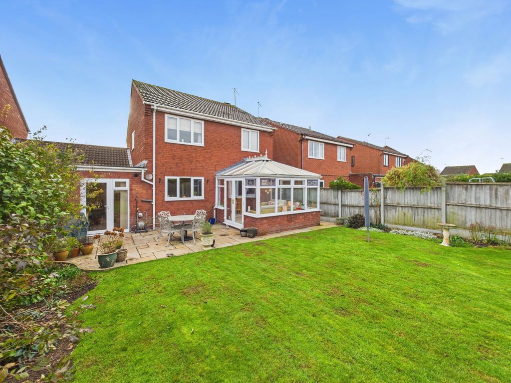 Property photo 2 of 21 Picture No. 13