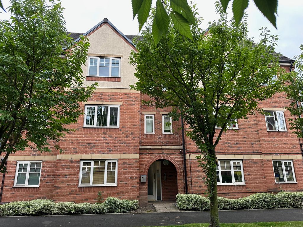 Property photo 1 of 18 Modern Complex
