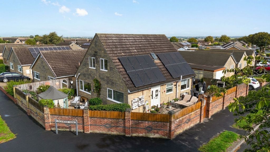Property photo 1 of 37