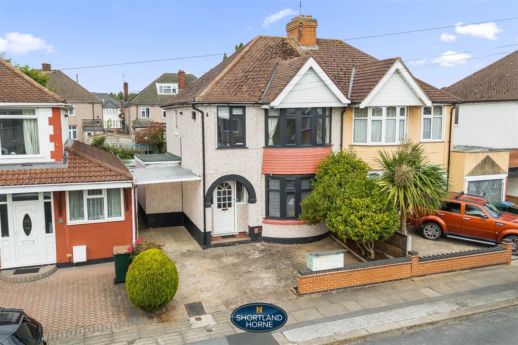 Property photo 1 of 42 7 Blondvil St (44 Of 45).Jpg