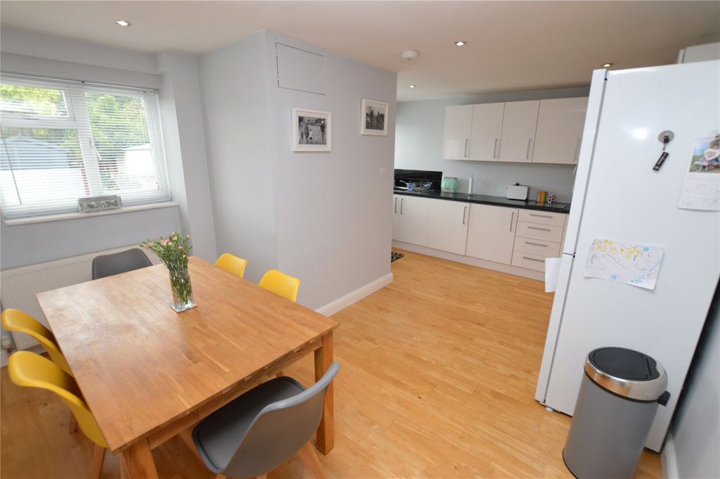 Property photo 2 of 19 Picture No. 05