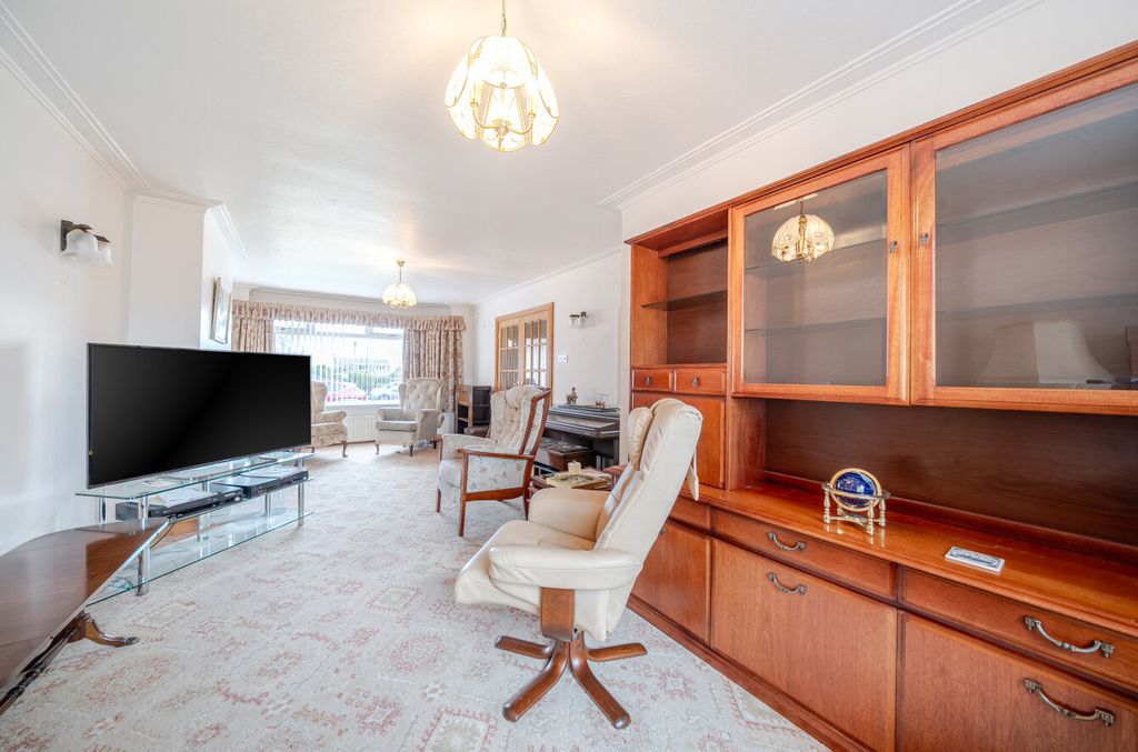 Property photo 3 of 22 1431672-19-69c122...