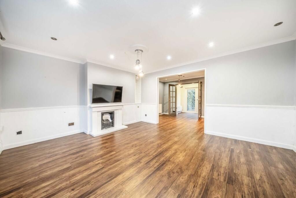 Property photo 2 of 8 1.Jpeg