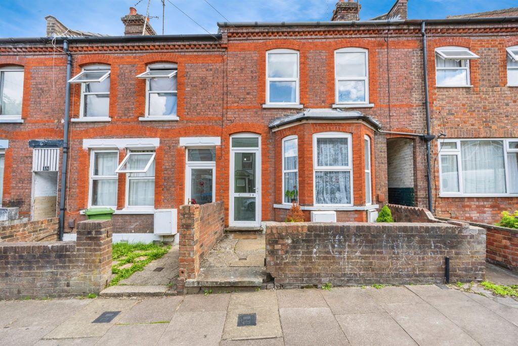 Property photo 1 of 17