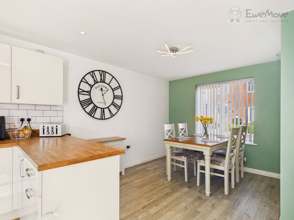 Property photo 3 of 17 Cam03640G0-Pr0106-Still011