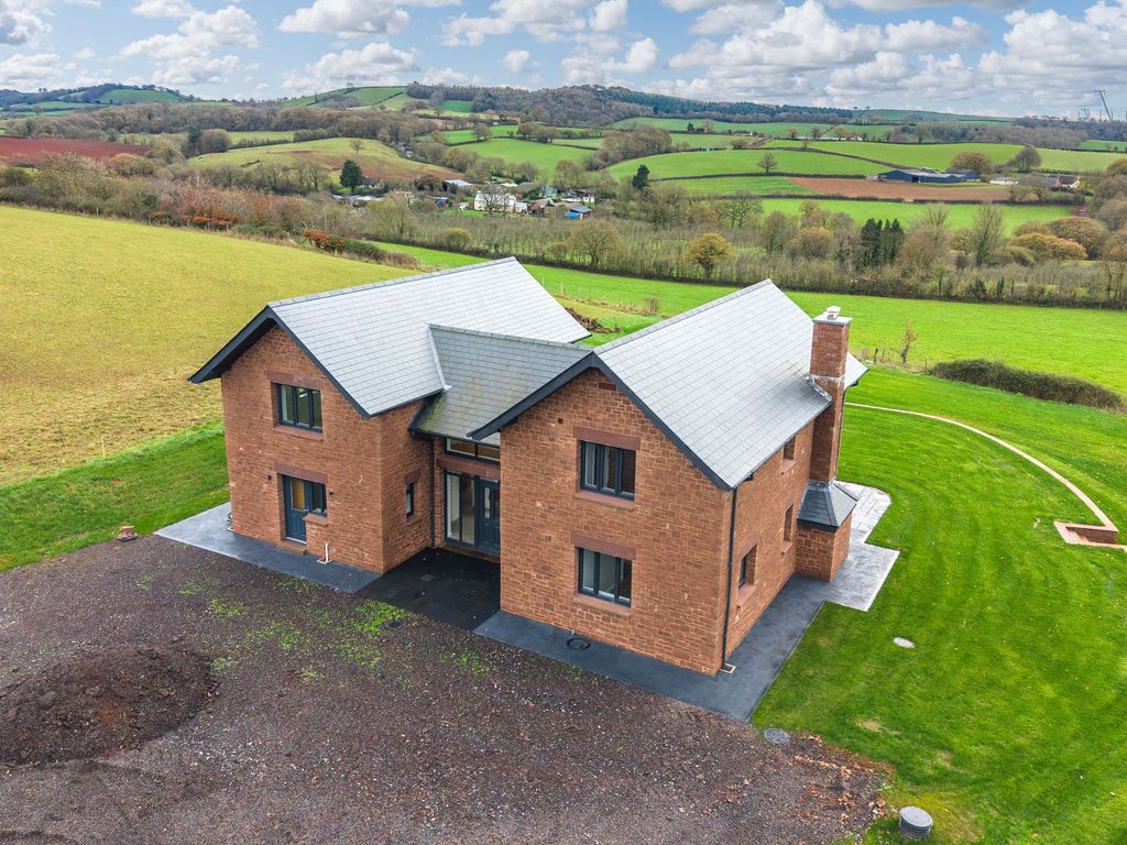 Property photo 1 of 23