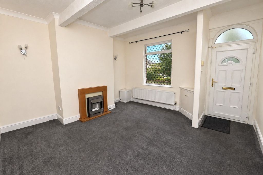 Property photo 2 of 19