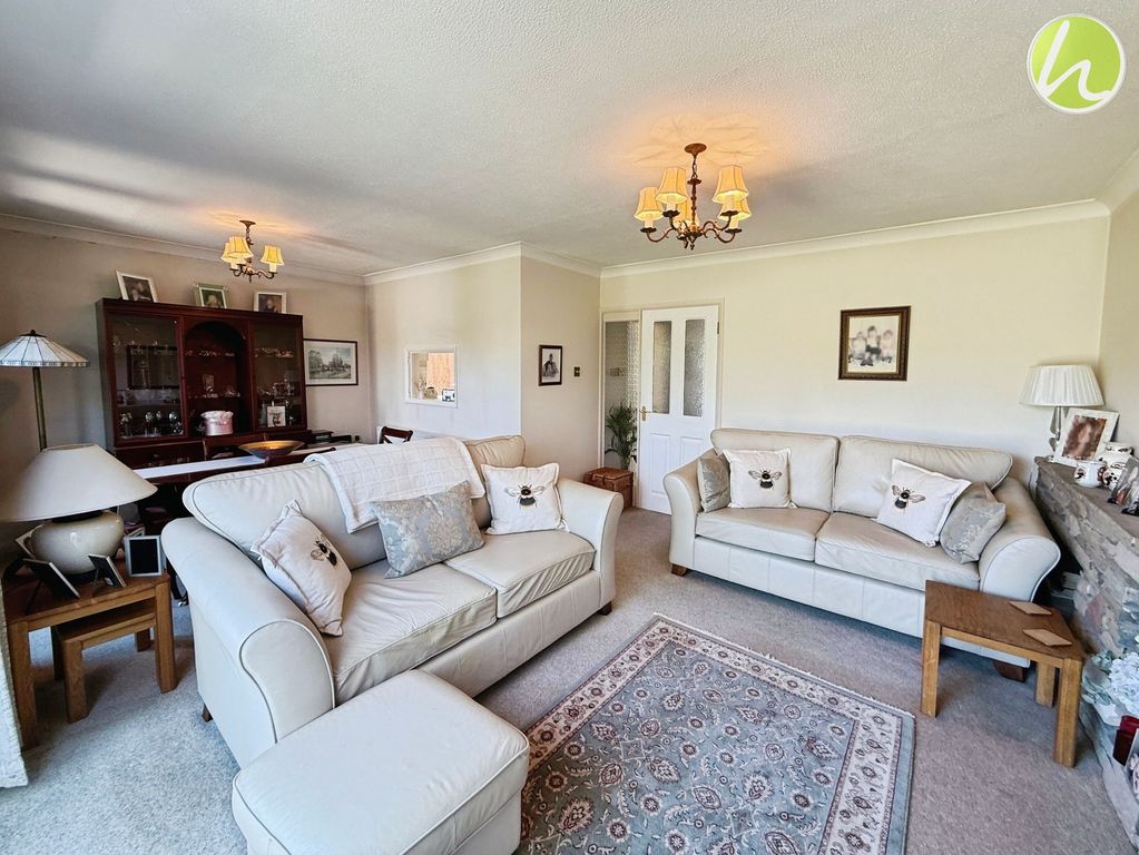 Property photo 3 of 25