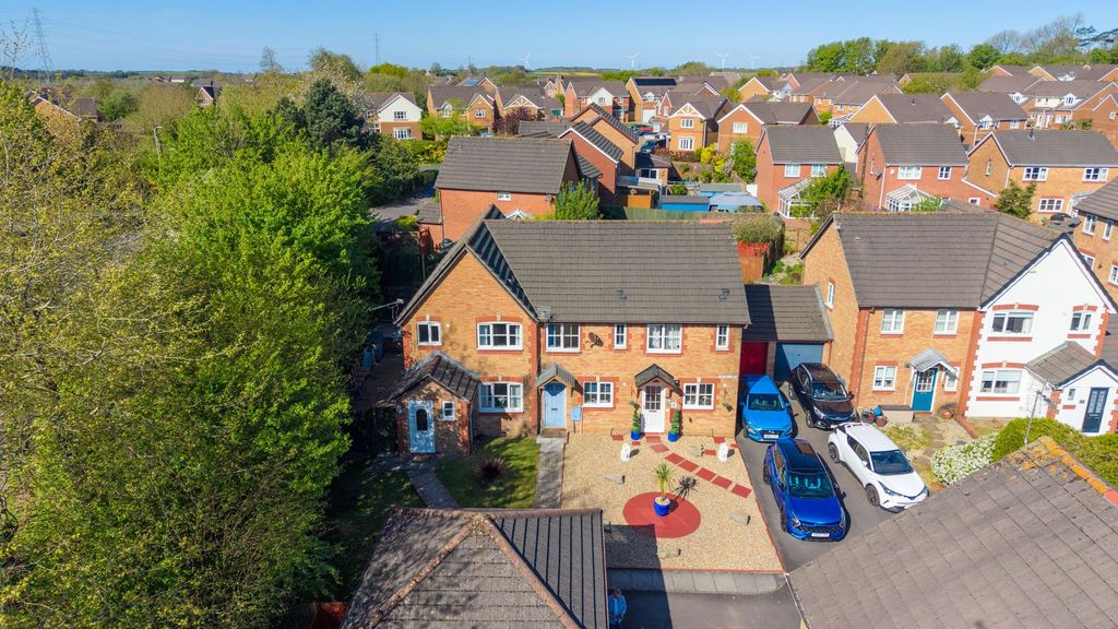 Property photo 1 of 26