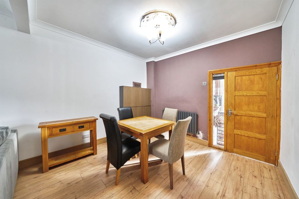 Property photo 3 of 24