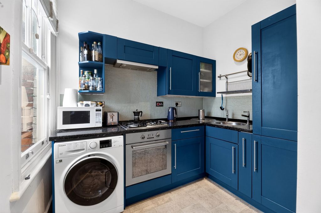 Property photo 3 of 17