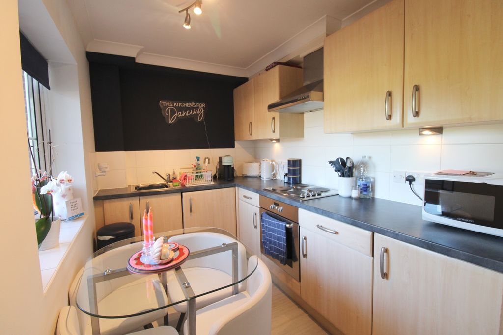 Property photo 2 of 6 Img_2072