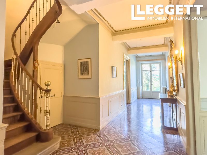 Property photo 3 of 10