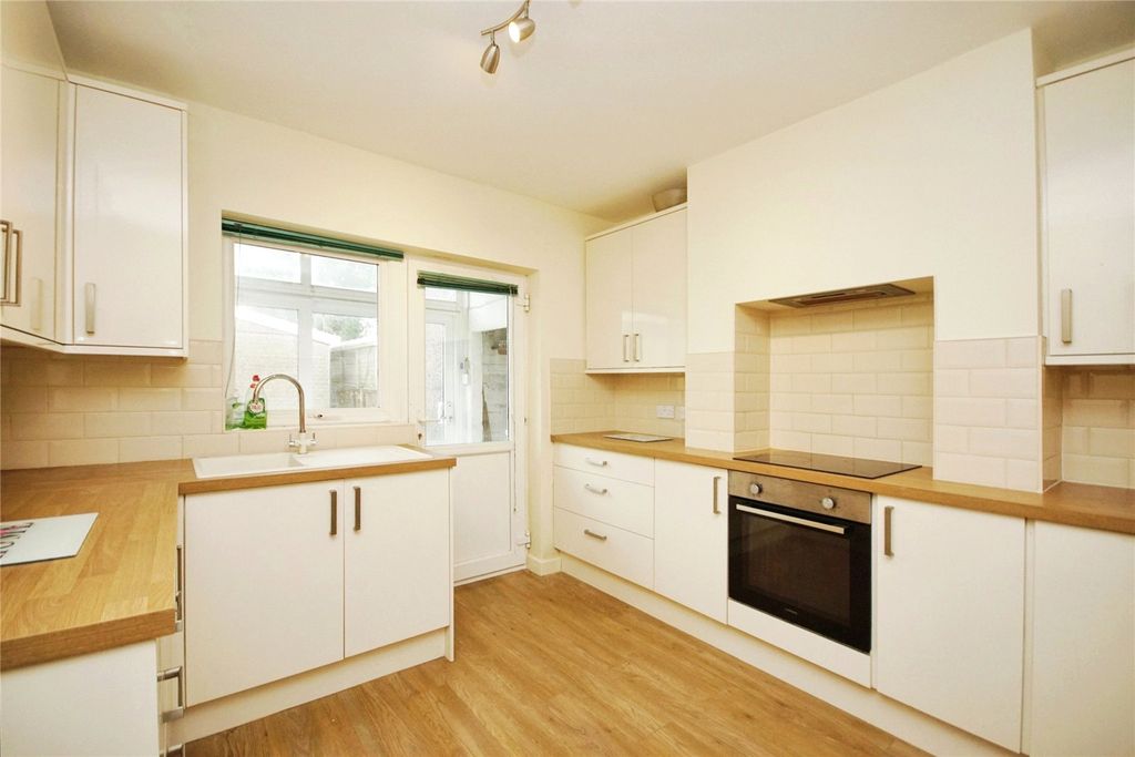 Property photo 1 of 15 Kitchen