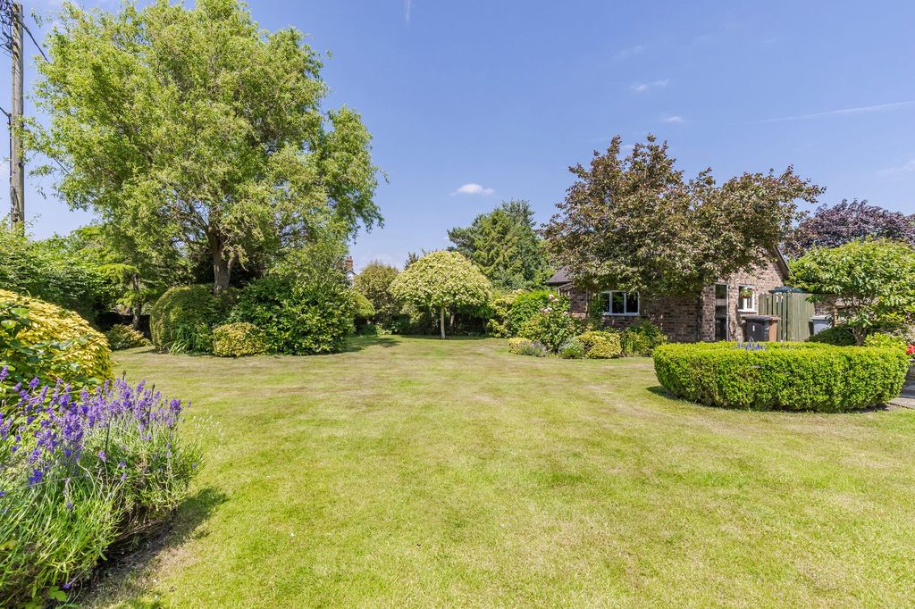 Property photo 3 of 26