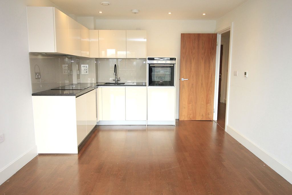 Property photo 2 of 10 Img_0005