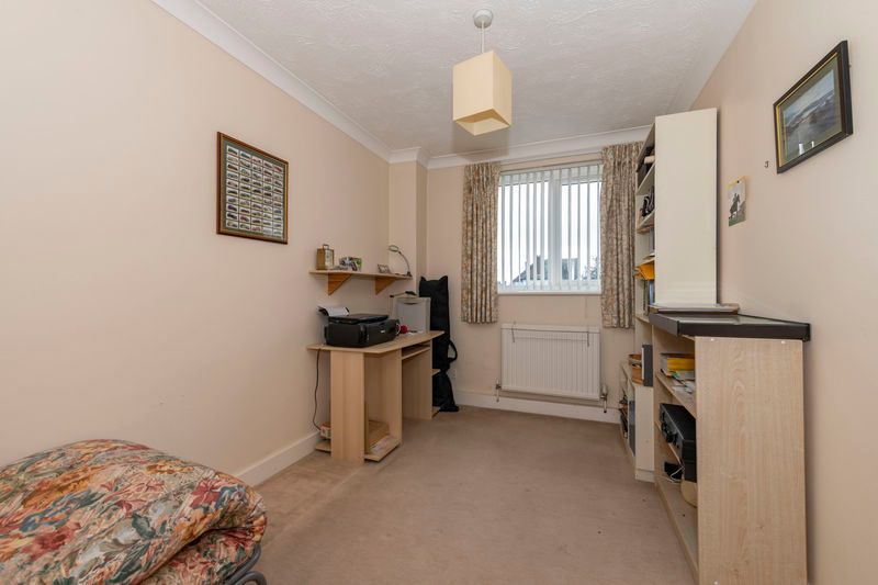 Property photo 3 of 8 Photo 8