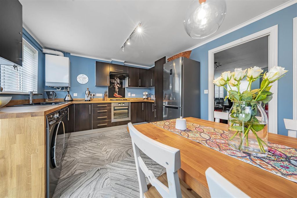 Property photo 3 of 24 Photo Jan 14 2026, 3 22 05 Pm.Jpg