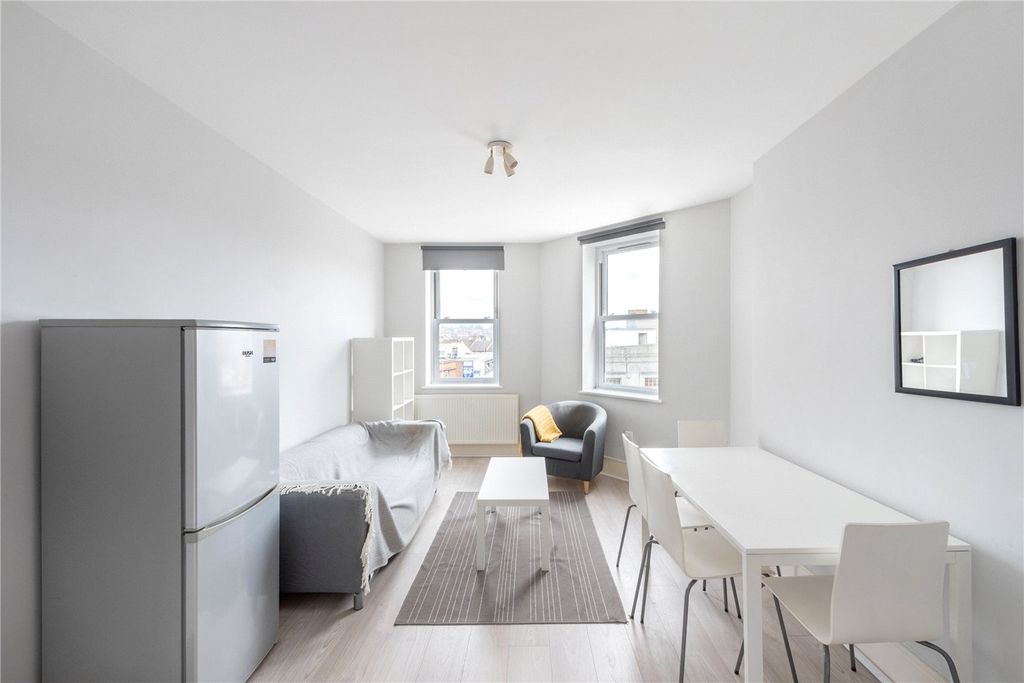 Property photo 1 of 8 Reception Room