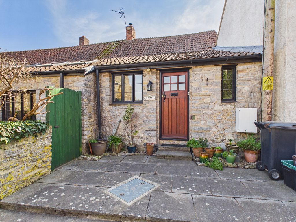 Property photo 1 of 11