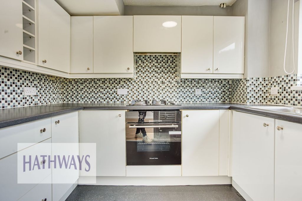 Property photo 2 of 27