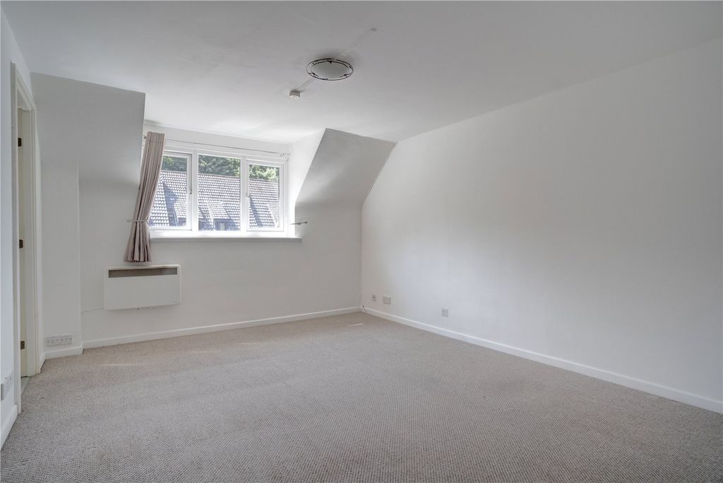 Property photo 2 of 8 Picture No. 02