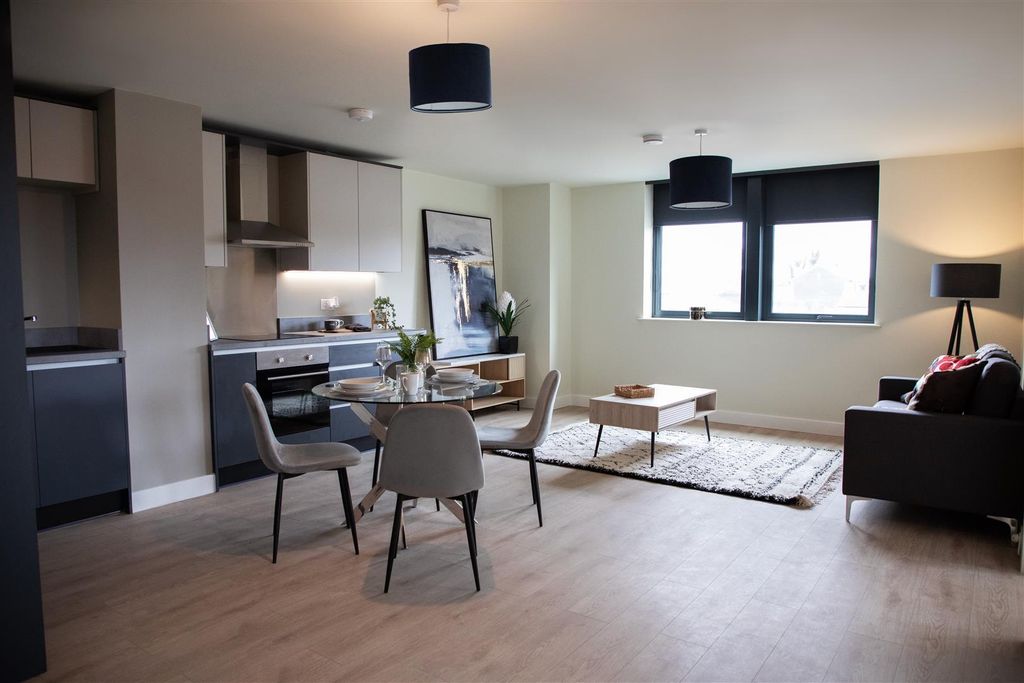 Property photo 2 of 30 3-Bed-Flat-2.Jpg