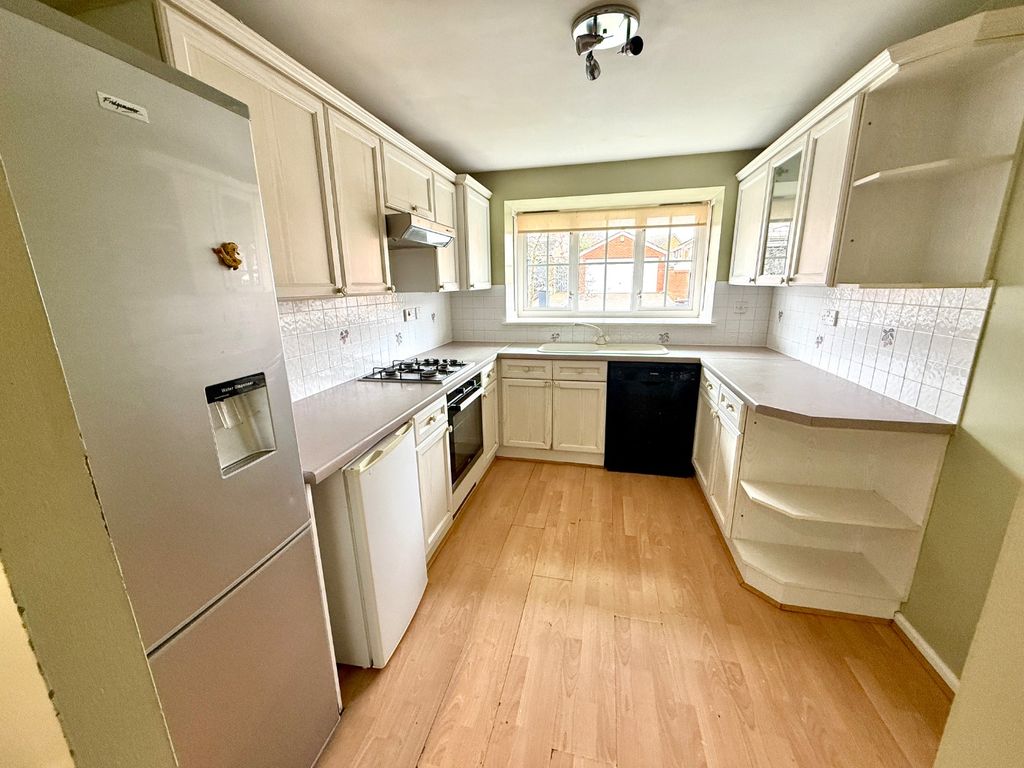 Property photo 2 of 34 4849453