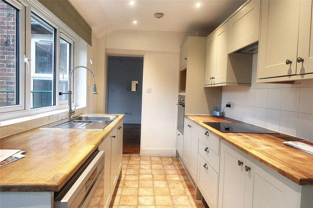 Property photo 2 of 15 Picture No. 03