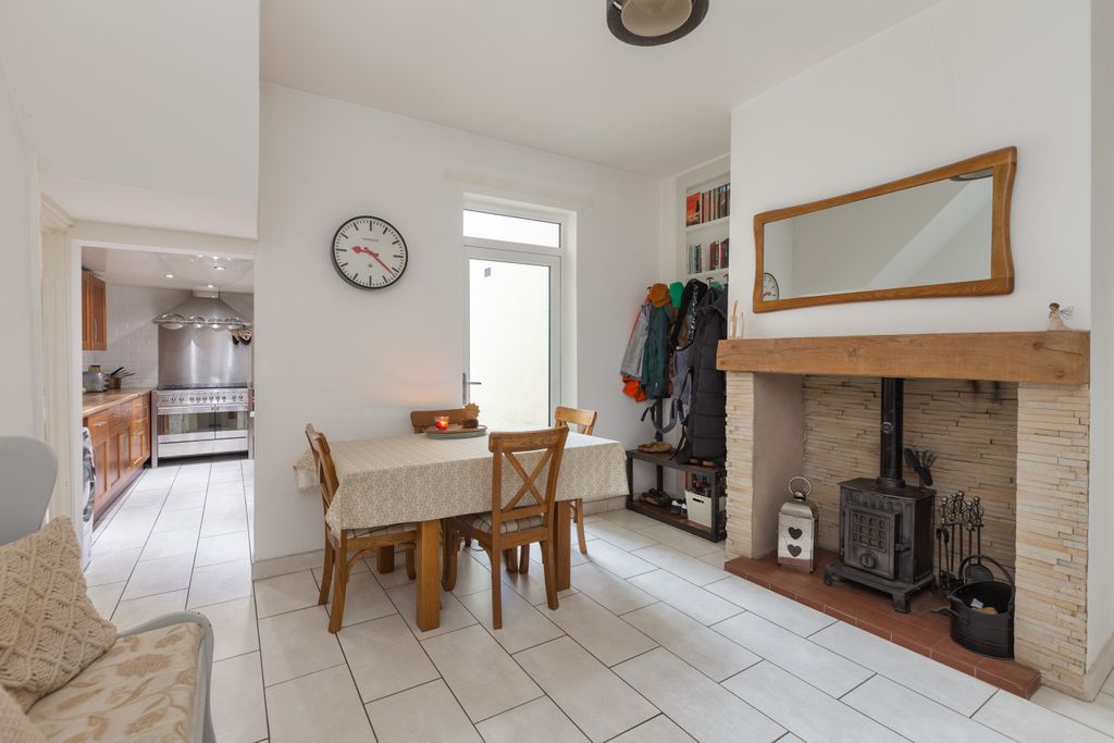 Property photo 3 of 20 Dining Room