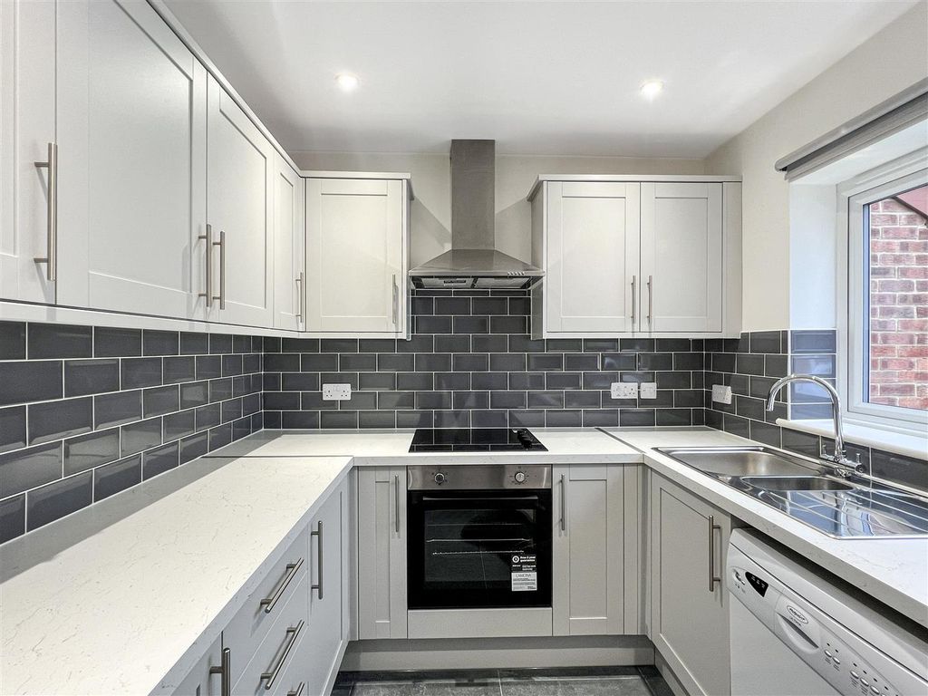 Property photo 2 of 11 44A23999De1dc48F394A73Dd941F5160F2d13883.Jpg