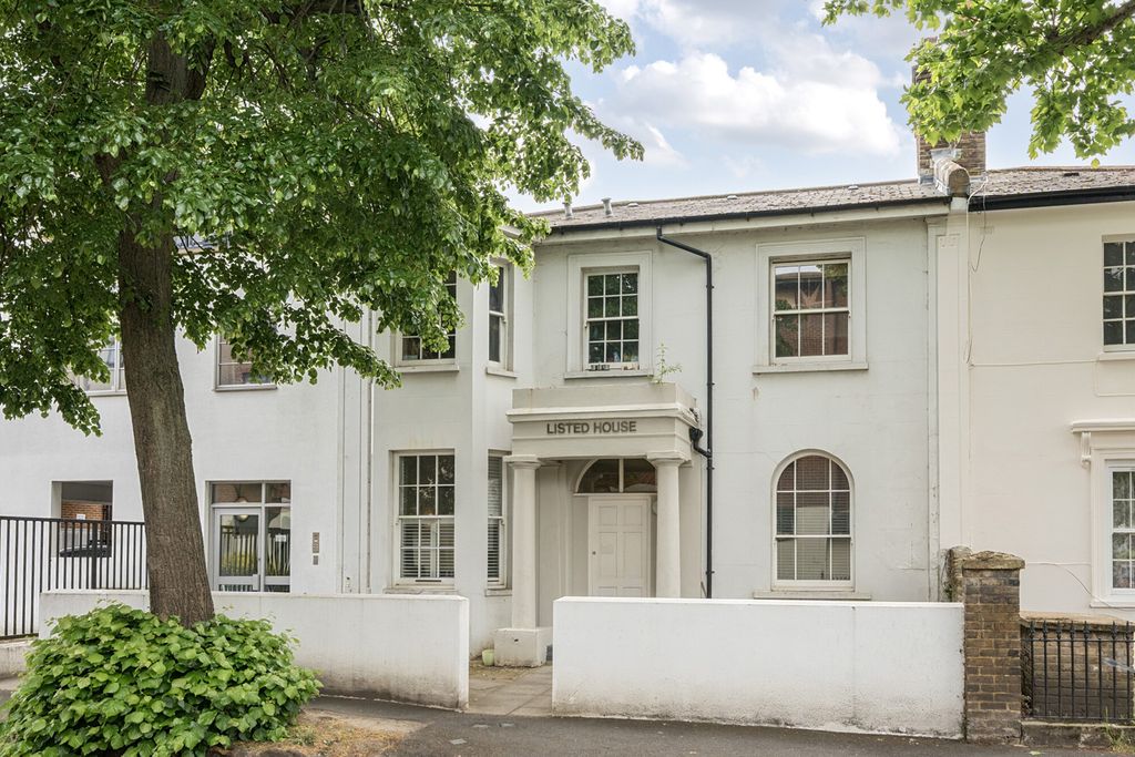Property photo 2 of 17 1459900-1-6A0B297...