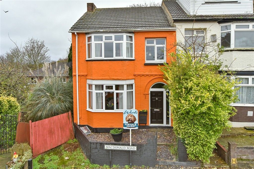 Property photo 1 of 11 External (Web)