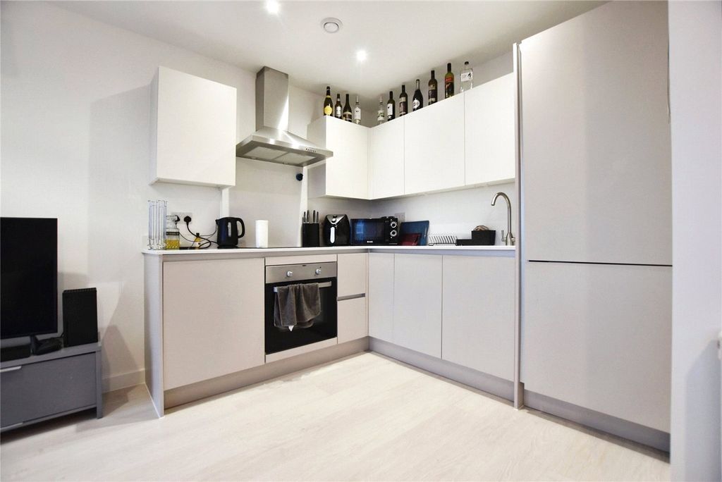 Property photo 1 of 9 Picture No. 32
