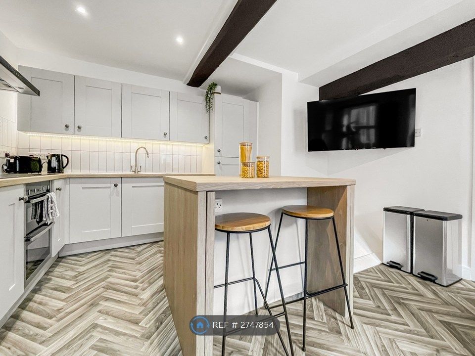 Property photo 1 of 31