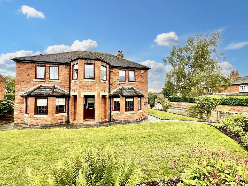 Property photo 1 of 36