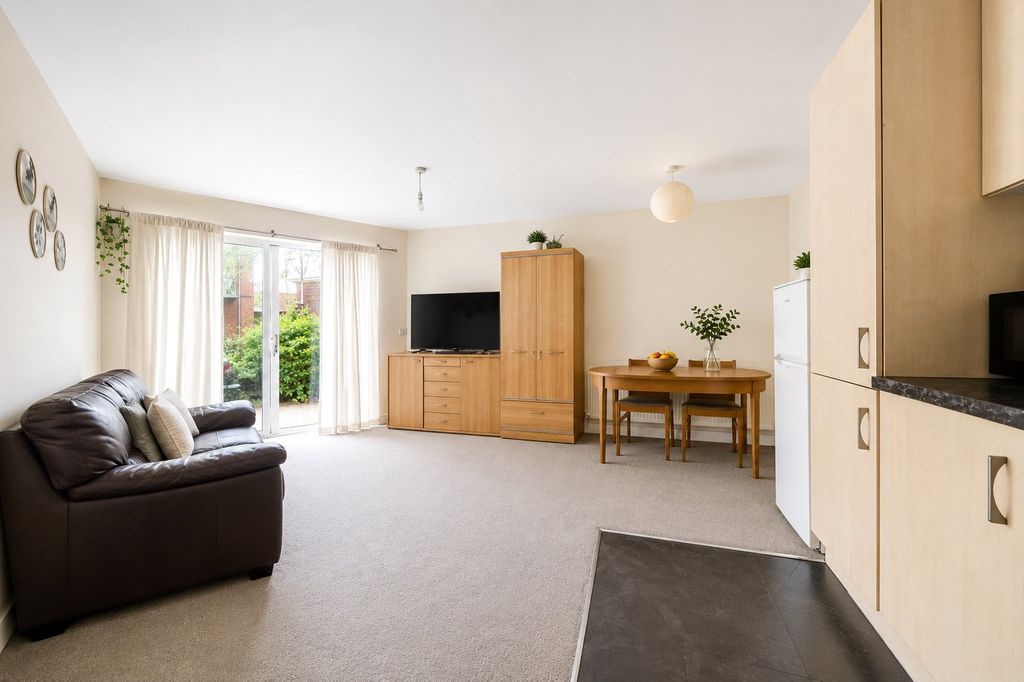 Property photo 2 of 10 Picture No. 36