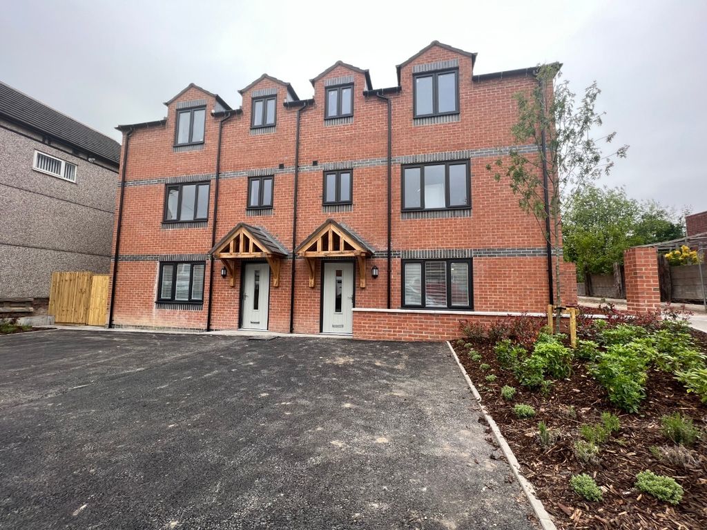 Property photo 1 of 8 4397090