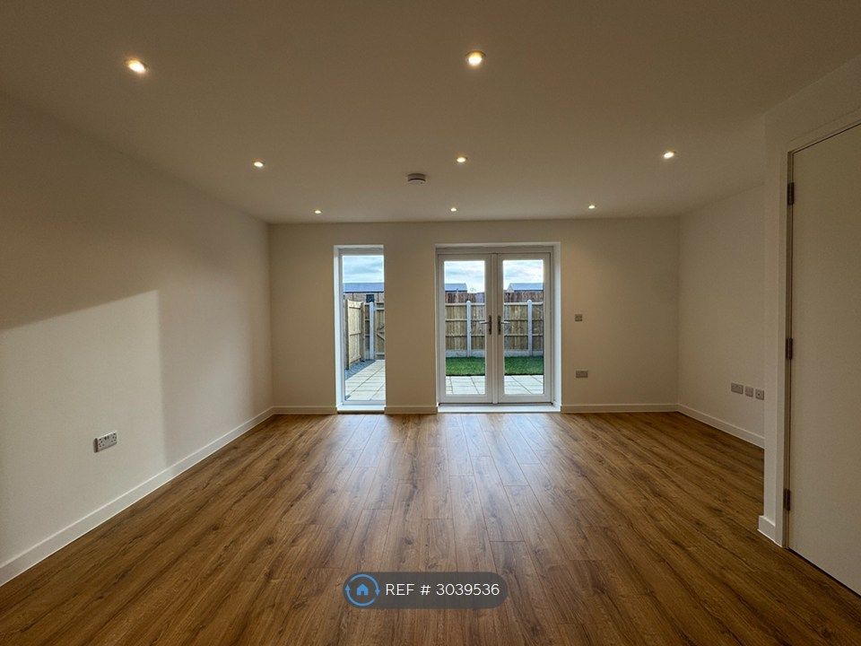 Property photo 2 of 8 Living Room