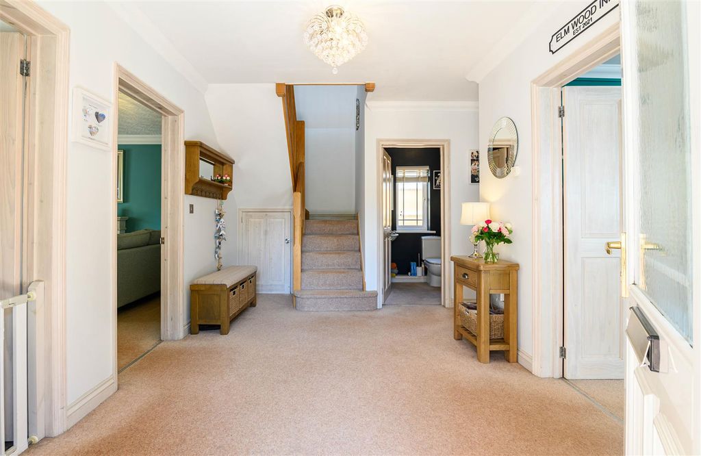 Property photo 3 of 32 15.Jpg